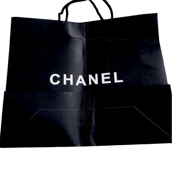 Authentic Chanel Paper Bag Medium Size - Picture 1 of 1